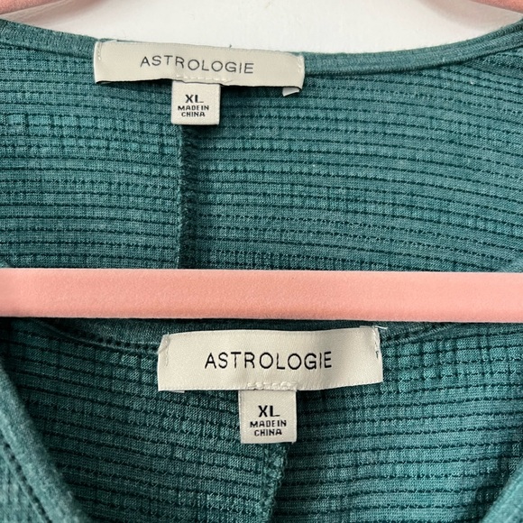 NEW Astrologie high low sleeveless dress with attached cardigan. Size XL - Picture 4 of 10